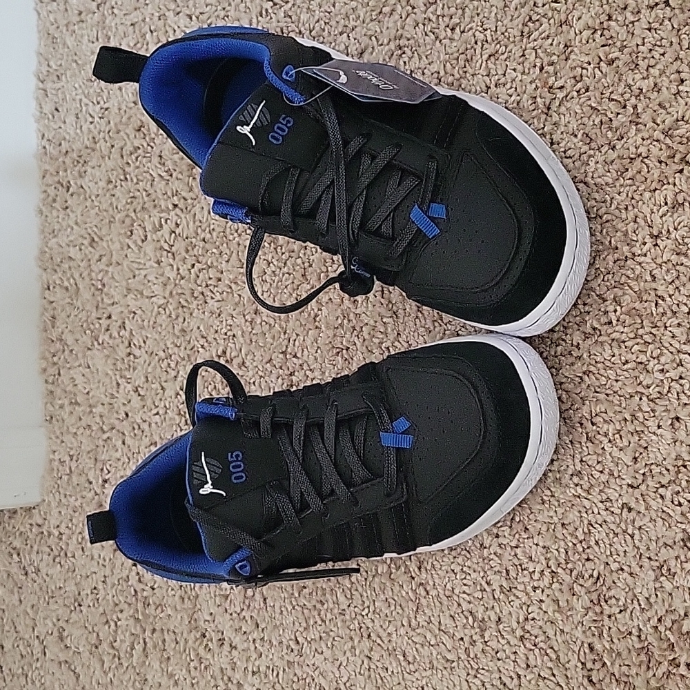 Never worn K Swiss sneakers